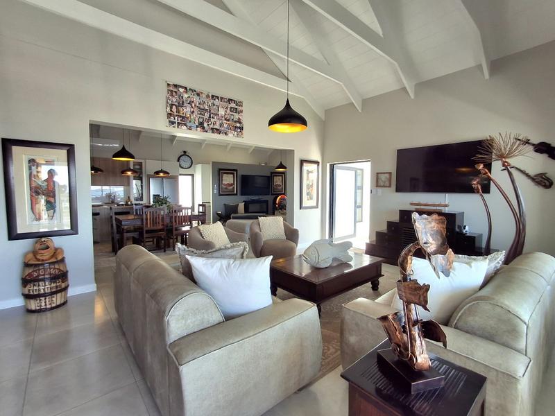 4 Bedroom Property for Sale in Da Gama Bay Western Cape